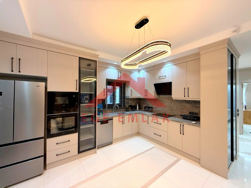 Didimde Satılık Tam Müstakil 4+1 Villa