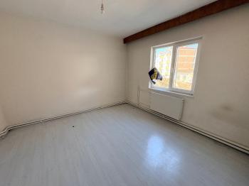 GÜVENAY - ÇORUM YENİYOL MAH. UĞUR MUMCU CAD. SATILIK 3+1 DAİRE
