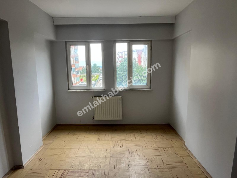 MUDANYA GÜZELYALI SİTELERDE OTOPARKLI HAVUZLU SİTEDE SATILIK 3+1 DAİRE