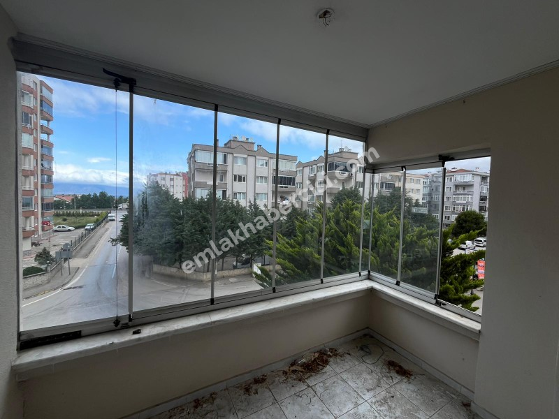 MUDANYA GÜZELYALI SİTELERDE OTOPARKLI HAVUZLU SİTEDE SATILIK 3+1 DAİRE