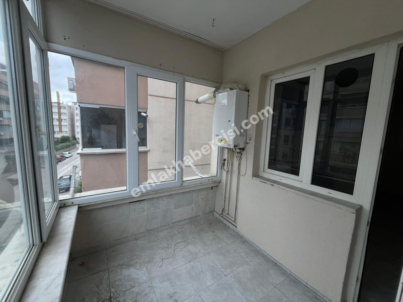 MUDANYA GÜZELYALI SİTELERDE OTOPARKLI HAVUZLU SİTEDE SATILIK 3+1 DAİRE