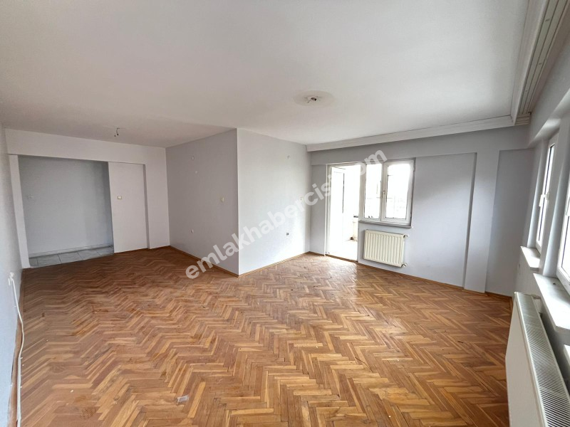 MUDANYA GÜZELYALI SİTELERDE OTOPARKLI HAVUZLU SİTEDE SATILIK 3+1 DAİRE