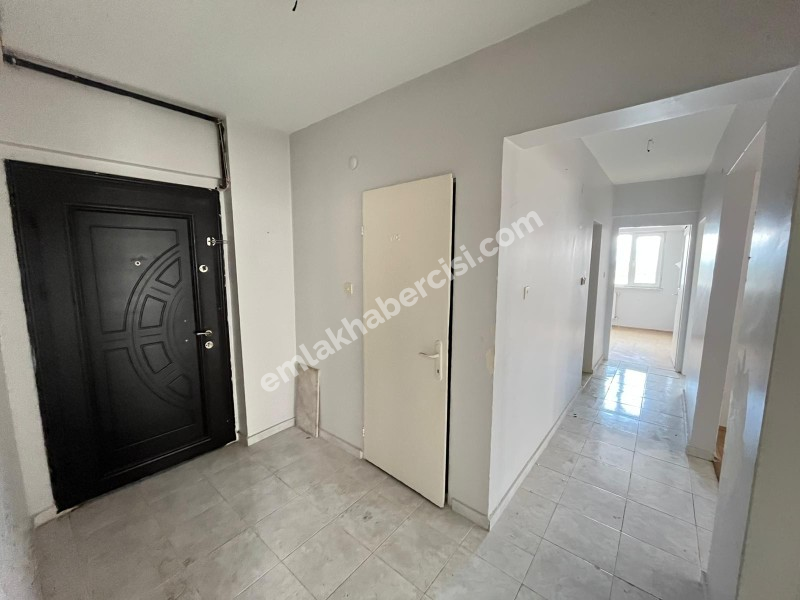 MUDANYA GÜZELYALI SİTELERDE OTOPARKLI HAVUZLU SİTEDE SATILIK 3+1 DAİRE