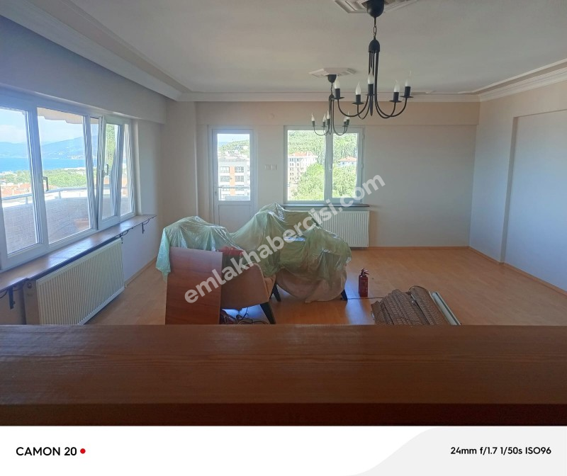 MUDANYA ÖMERBEY'DE PANORAMİK DENİZ MANZARALI 3+1 SATILIK 170 M2 DAİRE