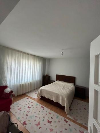 ÇORLU SERPİCİOĞLU ORTA OKULU YANINDA 4+1 SATILIK DAİRE 