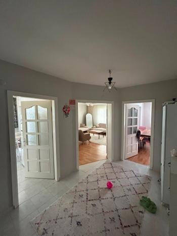 ÇORLU SERPİCİOĞLU ORTA OKULU YANINDA 4+1 SATILIK DAİRE 