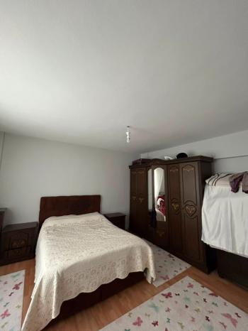 ÇORLU SERPİCİOĞLU ORTA OKULU YANINDA 4+1 SATILIK DAİRE 