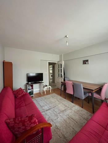 ÇORLU SERPİCİOĞLU ORTA OKULU YANINDA 4+1 SATILIK DAİRE 