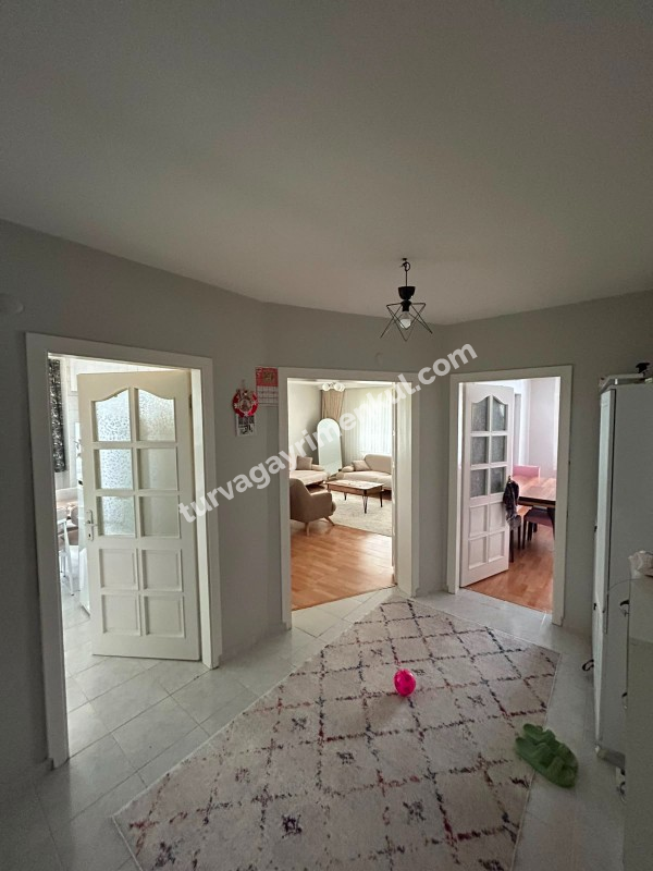 ÇORLU SERPİCİOĞLU ORTA OKULU YANINDA 4+1 SATILIK DAİRE 