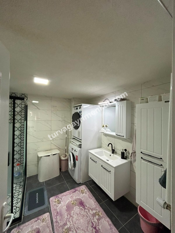 ÇORLU SERPİCİOĞLU ORTA OKULU YANINDA 4+1 SATILIK DAİRE 
