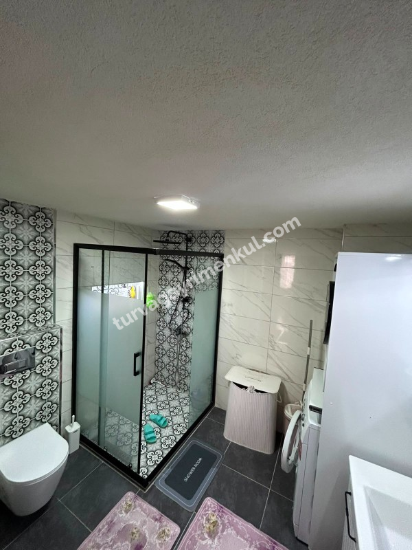 ÇORLU SERPİCİOĞLU ORTA OKULU YANINDA 4+1 SATILIK DAİRE 