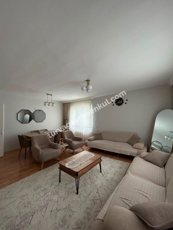 ÇORLU SERPİCİOĞLU ORTA OKULU YANINDA 4+1 SATILIK DAİRE 