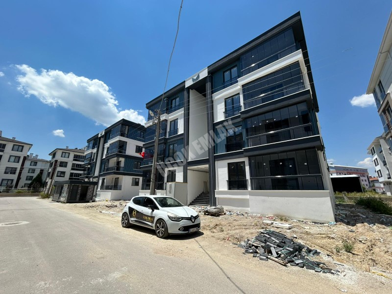 AFYON ÜÇOK EMLAKTAN SELÇUKLU MAH SATILIK SIFIR LÜX 2+1 KLİMALI  DAİRELER