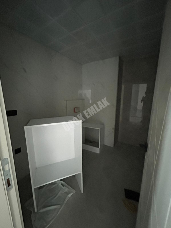 AFYON ÜÇOK EMLAKTAN SELÇUKLU MAH SATILIK SIFIR LÜX 2+1 KLİMALI  DAİRELER