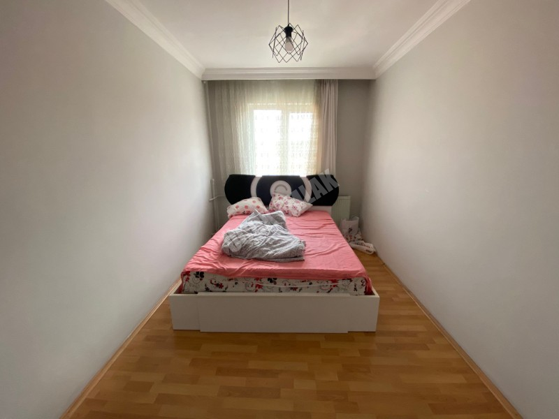  * AFYON ÜÇOK EMLAKTAN CUMHURİYET MAH AMBARYOLU CD. 3+1 TEMİZ BAKIMLI SATILIK DAİRE * 