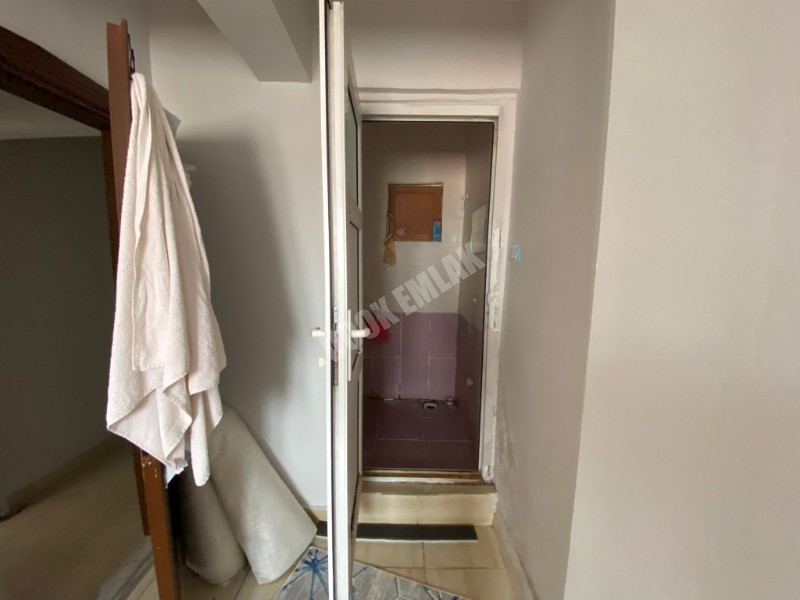  * AFYON ÜÇOK EMLAKTAN CUMHURİYET MAH AMBARYOLU CD. 3+1 TEMİZ BAKIMLI SATILIK DAİRE * 