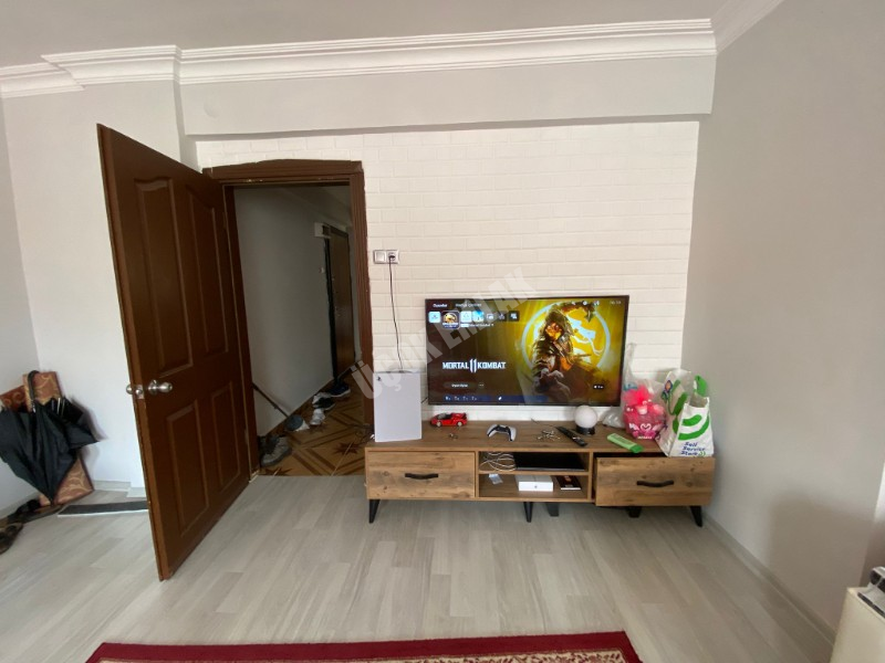  * AFYON ÜÇOK EMLAKTAN CUMHURİYET MAH AMBARYOLU CD. 3+1 TEMİZ BAKIMLI SATILIK DAİRE * 