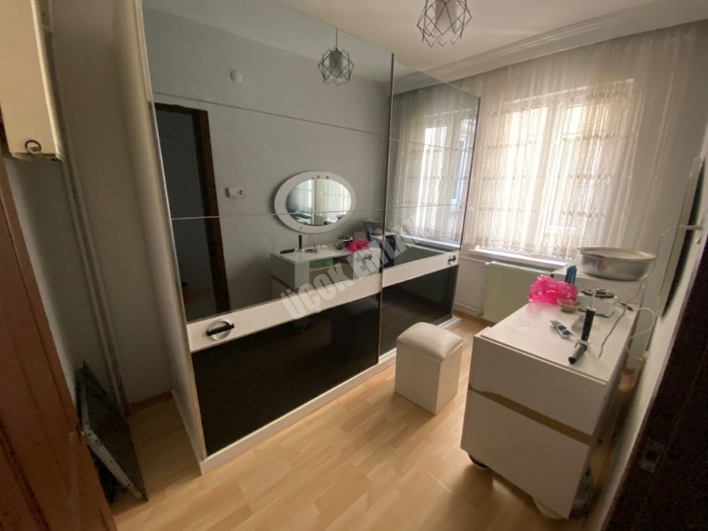  * AFYON ÜÇOK EMLAKTAN CUMHURİYET MAH AMBARYOLU CD. 3+1 TEMİZ BAKIMLI SATILIK DAİRE * 