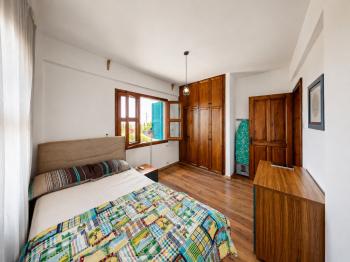 Girne Çatalköy'de Satılık 4+1 Havuzlu Villa