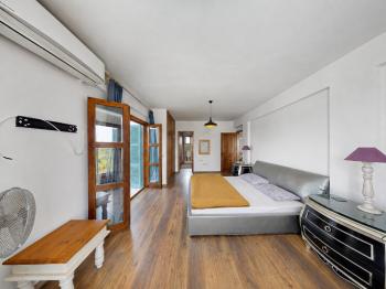 Girne Çatalköy'de Satılık 4+1 Havuzlu Villa