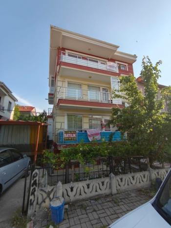 AFYON ÜÇOK EMLAKTAN FATİH MAH 2+1 89M² TEMİZ BAKIMLI SATILIK DAİRE 