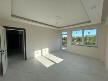* AFYON ÜÇOK EMLAKTAN MAREŞAL FEVZİ ÇAKMAK MAH 2+1 79M² SIFIR LÜX EBEVEYN BANYOLU SATILIK DAİRE * 