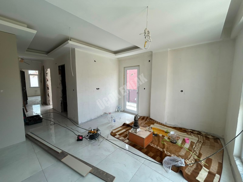 * AFYON ÜÇOK EMLAKTAN CUMHURİYET MAH 2+1 60M² AMERİKAN MUTFAKLI FULL EŞYALI SATILIK DAİRELER * 