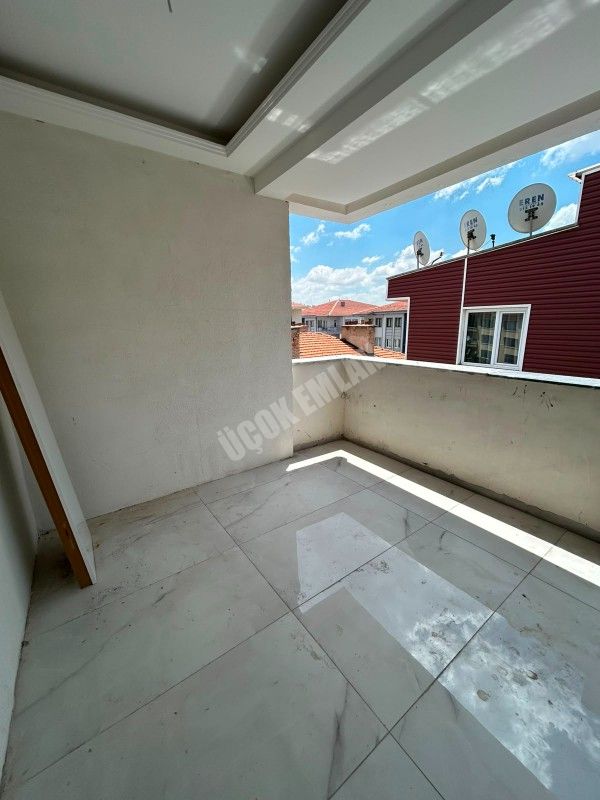 * AFYON ÜÇOK EMLAKTAN CUMHURİYET MAH 2+1 60M² AMERİKAN MUTFAKLI FULL EŞYALI SATILIK DAİRELER * 