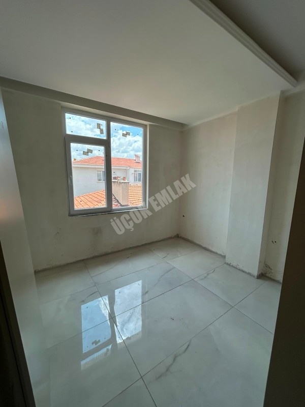 * AFYON ÜÇOK EMLAKTAN CUMHURİYET MAH 2+1 60M² AMERİKAN MUTFAKLI FULL EŞYALI SATILIK DAİRELER * 