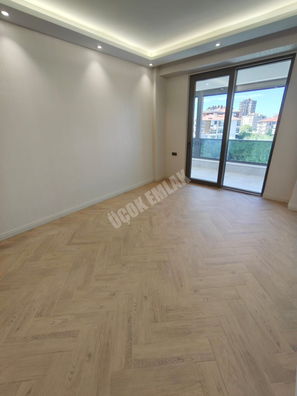 AFYON ÜÇOK EMLAKTAN UYDUKENT SELÇUKLU MAH SATILIK 4+1 SIFIR LÜX DAİRELER