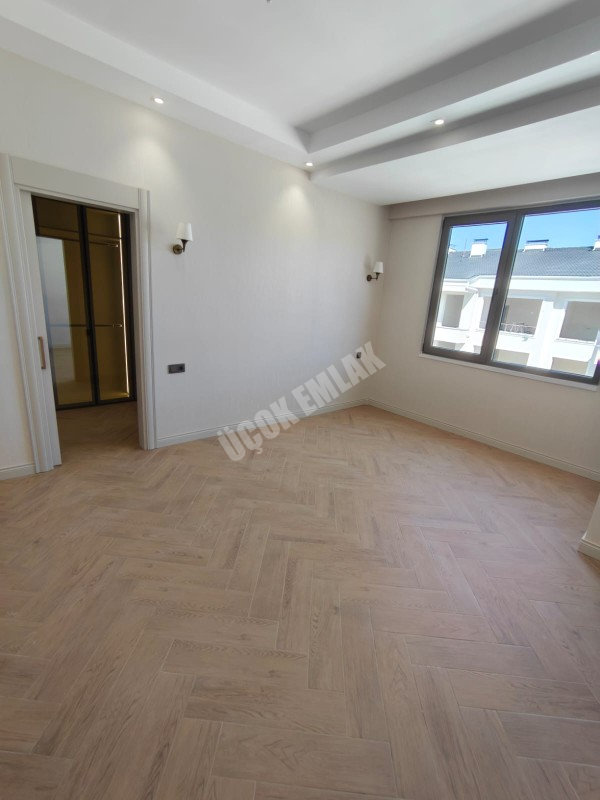 AFYON ÜÇOK EMLAKTAN UYDUKENT SELÇUKLU MAH SATILIK 3+1 SIFIR LÜX DAİRELER