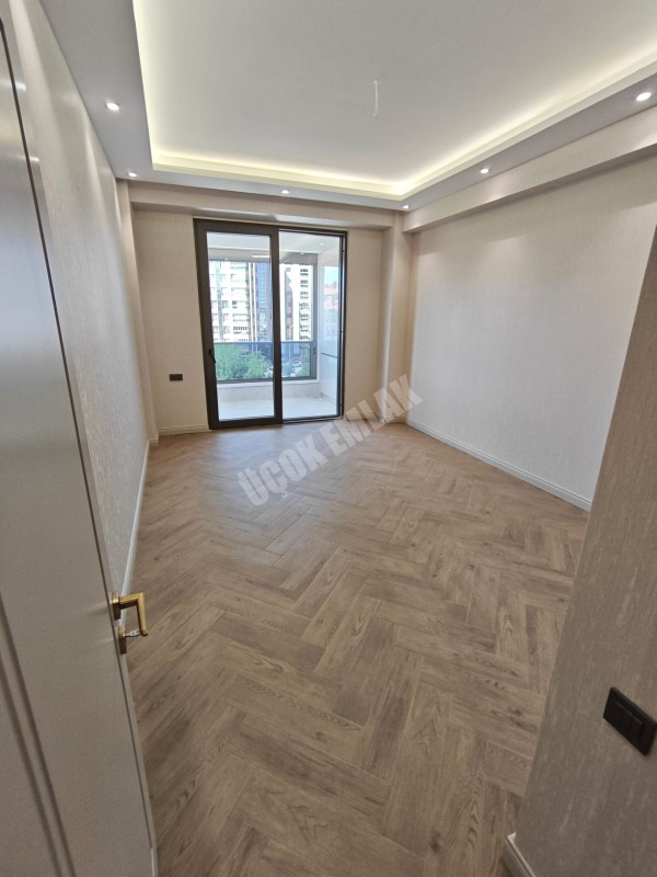 AFYON ÜÇOK EMLAKTAN UYDUKENT SELÇUKLU MAH SATILIK 3+1 SIFIR LÜX DAİRELER
