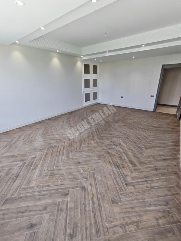 AFYON ÜÇOK EMLAKTAN UYDUKENT SELÇUKLU MAH SATILIK 3+1 SIFIR LÜX DAİRELER