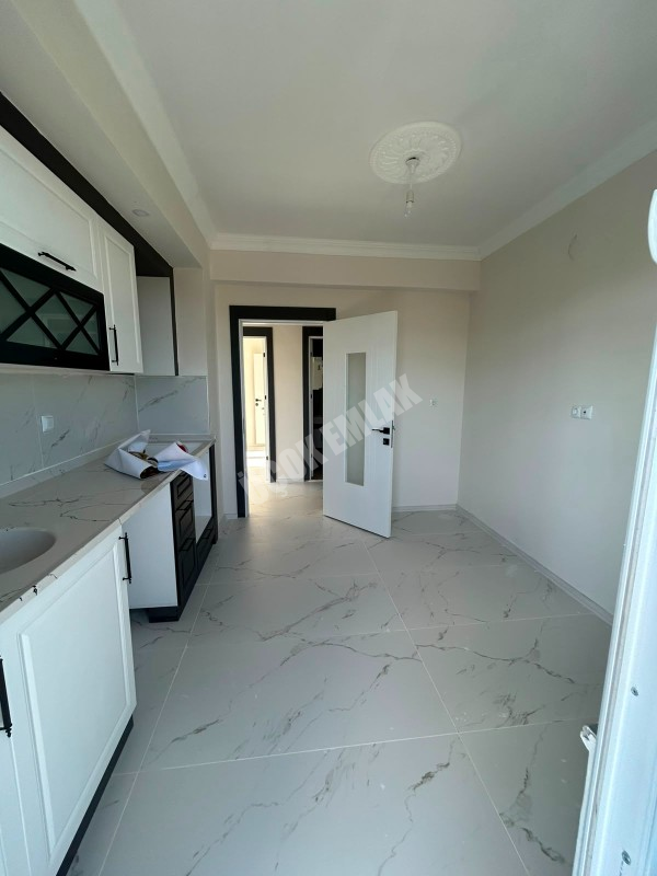 * AFYON ÜÇOK EMLAKTAN MAREŞAL FEVZİ ÇAKMAK MAH 2+1 79M² SIFIR LÜX EBEVEYN BANYOLU SATILIK DAİRE * 