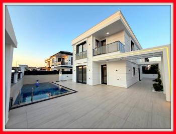 Didim'de Satılık Tam Müstakil 4+1 Villa