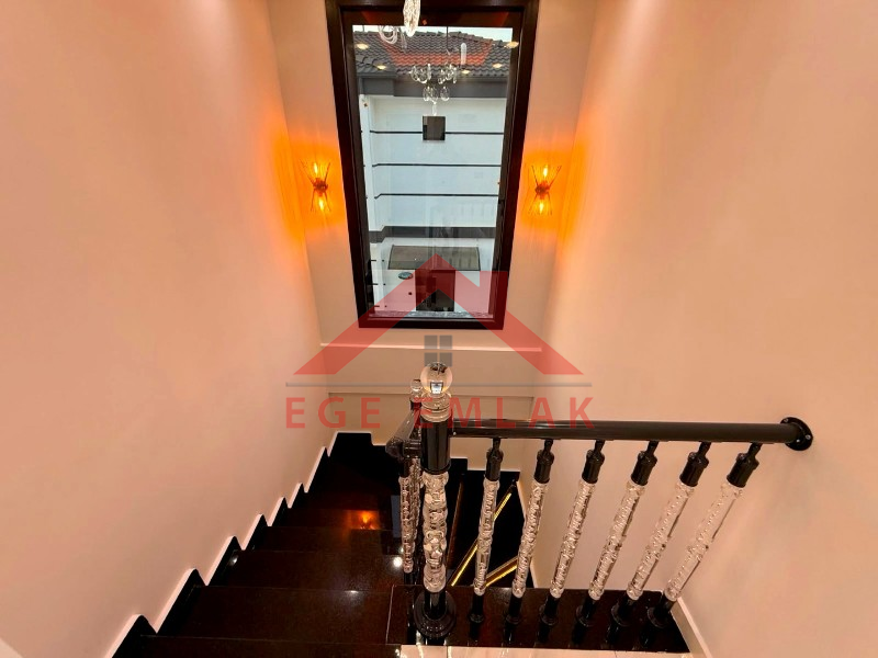 Didim'de Satılık Tam Müstakil 4+1 Villa