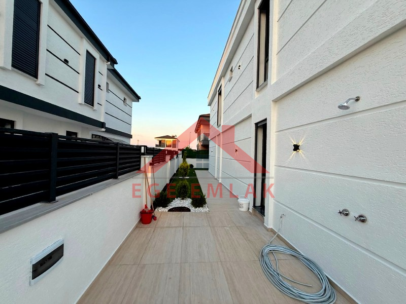 Didim'de Satılık Tam Müstakil 4+1 Villa