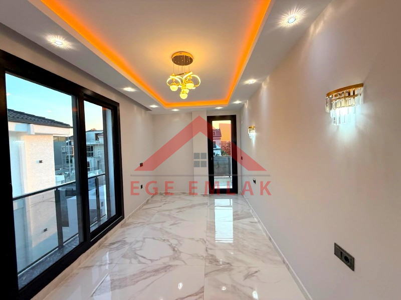 Didim'de Satılık Tam Müstakil 4+1 Villa