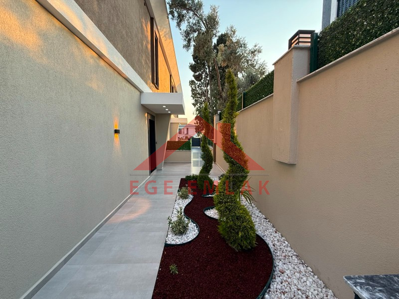Didim'de Daire Parasına Satılık 3+1 Ayır Mutfaklı Villa