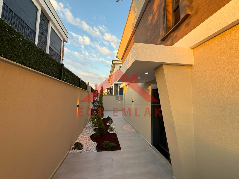 Didim'de Daire Parasına Satılık 3+1 Ayır Mutfaklı Villa