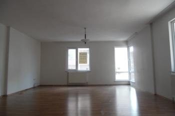 SERPİCİOĞLU ORTA OKULU YAKININDA KİRALIK 4+1 DAİRE 
