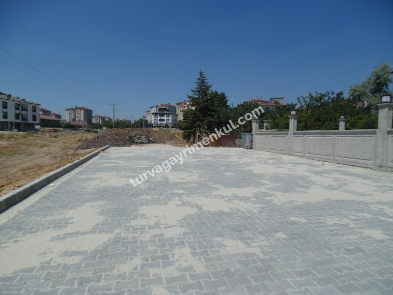 RESMİ KURUMLARA VE ÜNİVERSİTEYE YAKIN 1+1 AMERİKAN MUTFAKLI KİRALIK DAİRE 