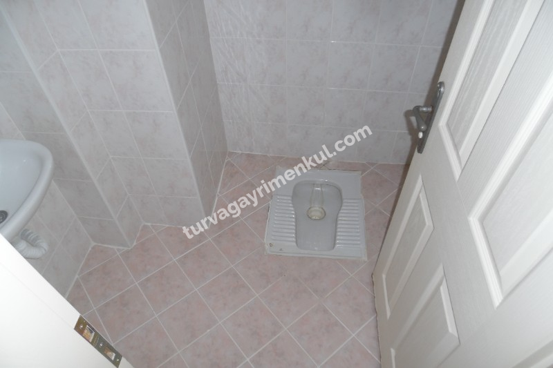 SERPİCİOĞLU ORTA OKULU YAKININDA KİRALIK 4+1 DAİRE 