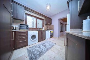 Girne Karşıyaka'da Satılık 3+1 Villa