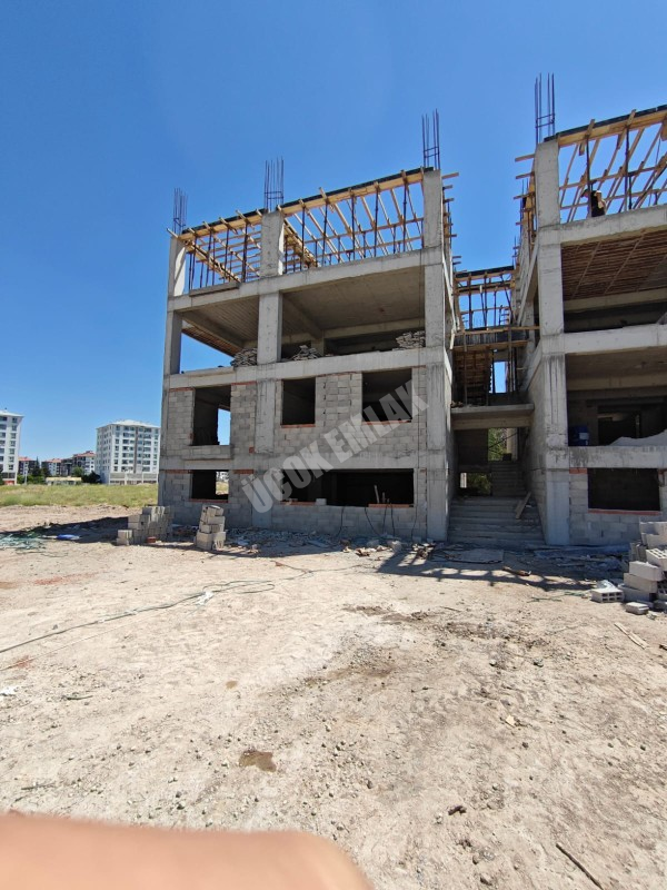 ✧ AFYON ÜÇOK EMLAKTAN HOCA AHMET YESEVİ MAH 2+1 77M² EBEVEYN BANYOLU SIFIR SATILIK DAİRELER ✧