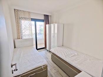 Didim Cumhuriyet Mahallesi’nde Satılık Eşyalı 1+1 Daire | Kat Mülkiyetli, Krediye Uygun, 3 Balkonlu