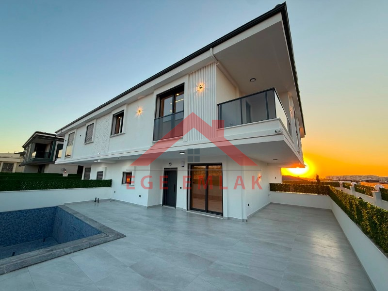 Didim Hisar Mahallesinde 3+1 Havuzlu Villa