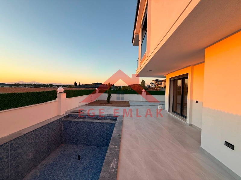 Didim'de Uygun Fiyatlı Satılık 3+1 Villa