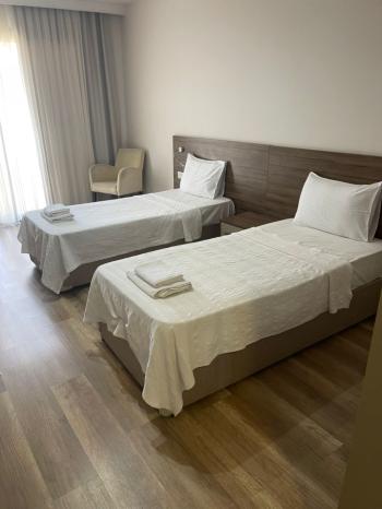 KKTC Girne Merkez'de Kiralık Dağ Manzaralı 1+1 ve 1+0 ( Studio ) Daireler