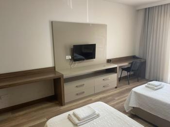 KKTC Girne Merkez'de Kiralık Dağ Manzaralı 1+1 ve 1+0 ( Studio ) Daireler